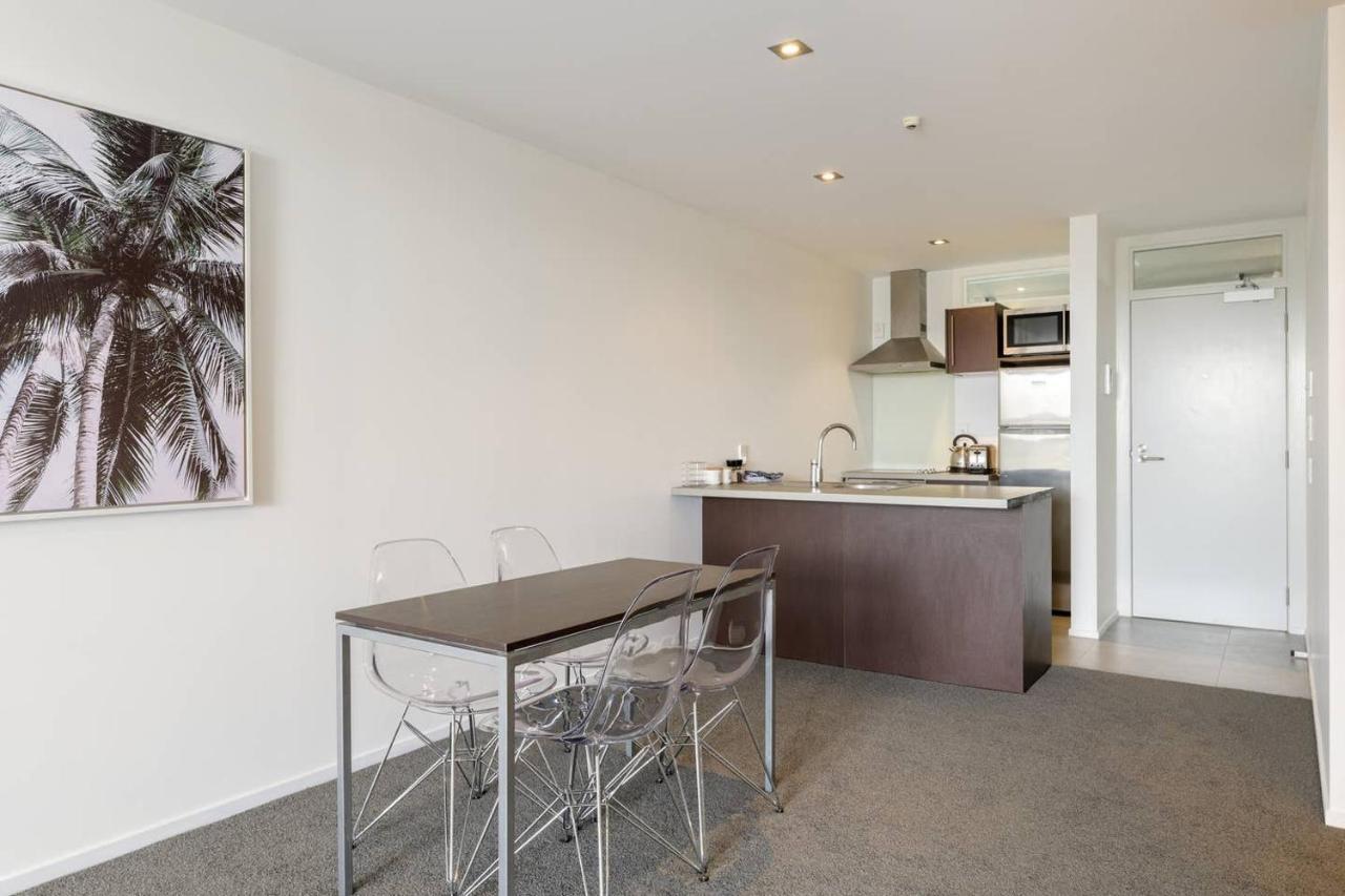 Central Mount Apartment, Quiet And Spacious With Pool Mount Maunganui Extérieur photo