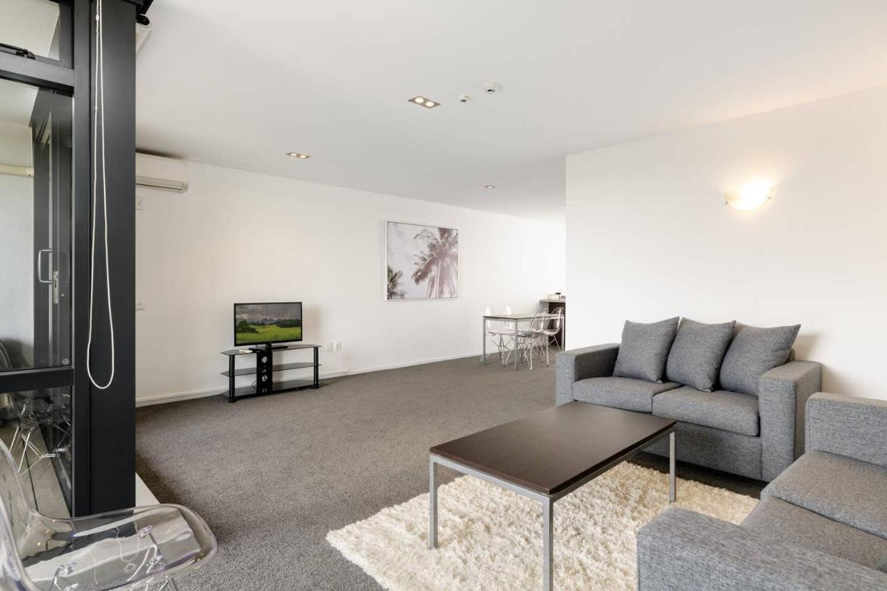 Central Mount Apartment, Quiet And Spacious With Pool Mount Maunganui Extérieur photo